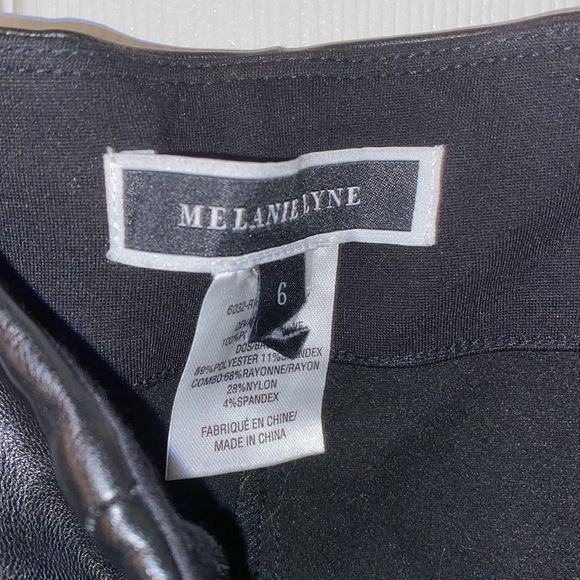 Black vegan leather leggings - Picture 3 of 3